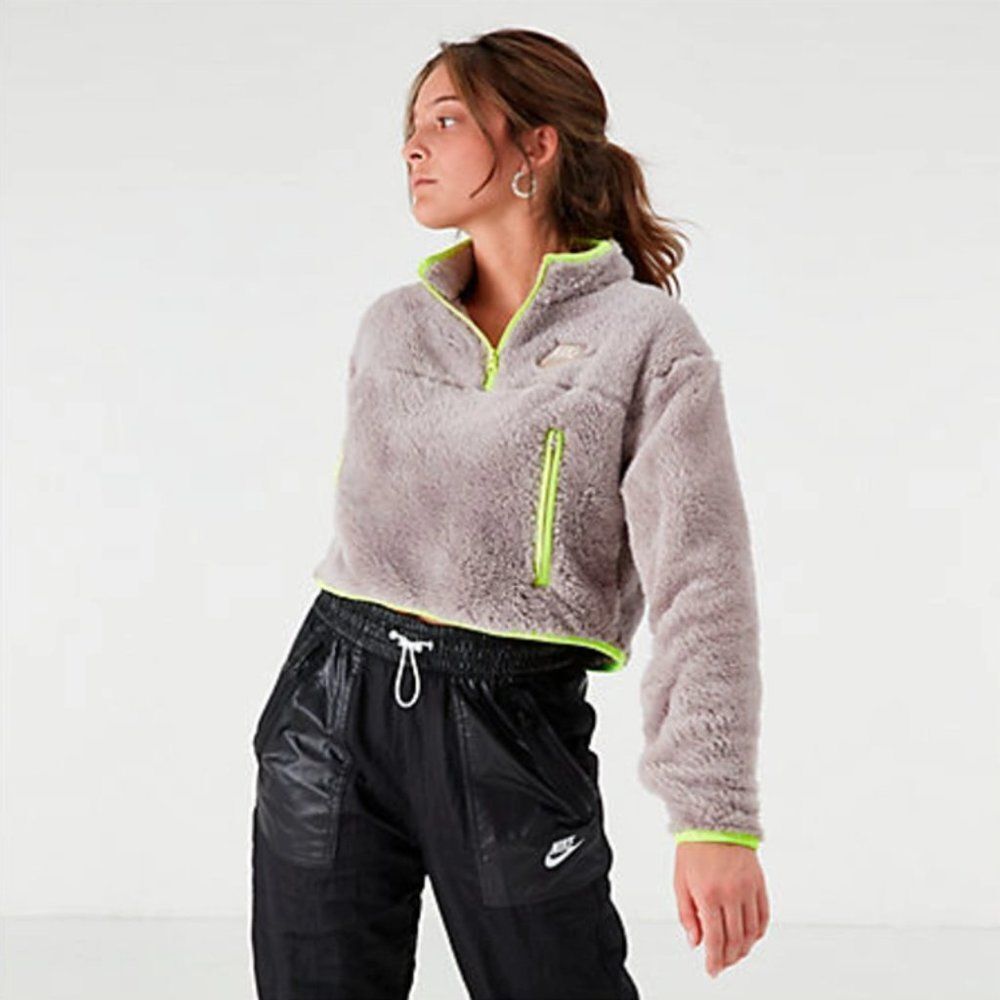 SOLD OUT Grey Nike 1/4 Zip Sherpa Fleece Crop Top - XL - Picture 2 of 7